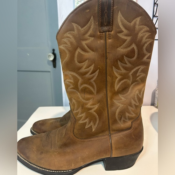 Ariat Brown Western Boots with Embroidery - Picture 1 of 11